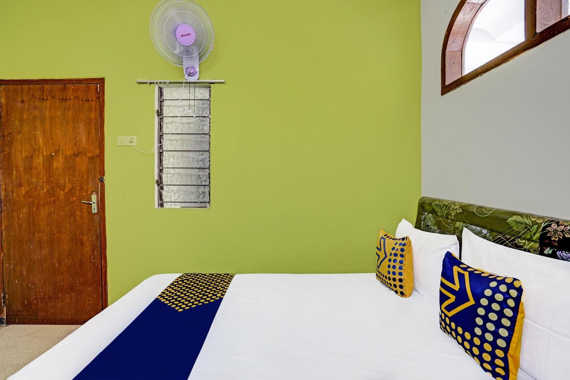 Spot On 91716 Kost Yy Syariah Hotel Mojokerto Luaran gambar