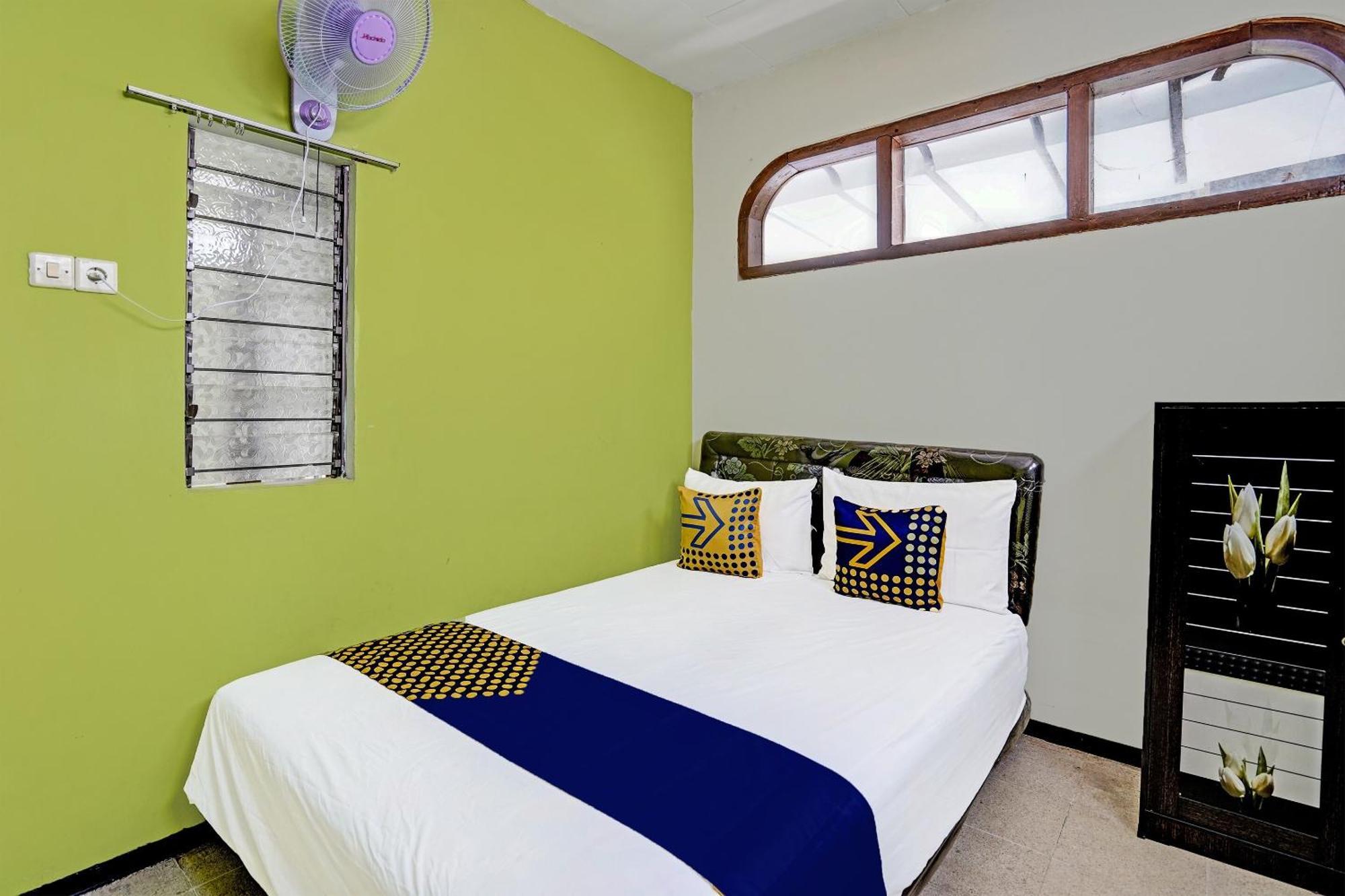 Spot On 91716 Kost Yy Syariah Hotel Mojokerto Luaran gambar